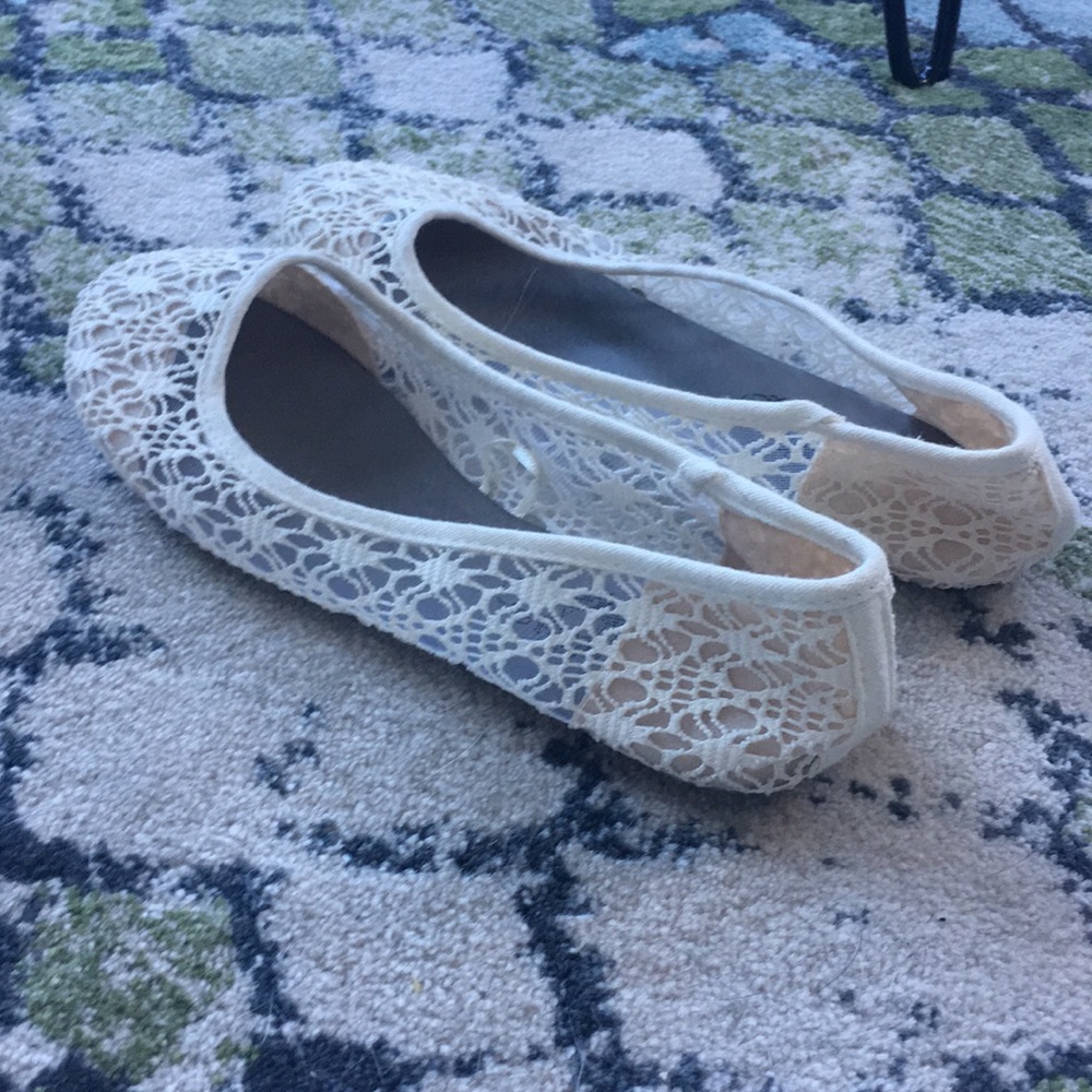 Ivory Lace Ballet Flats - only worn once